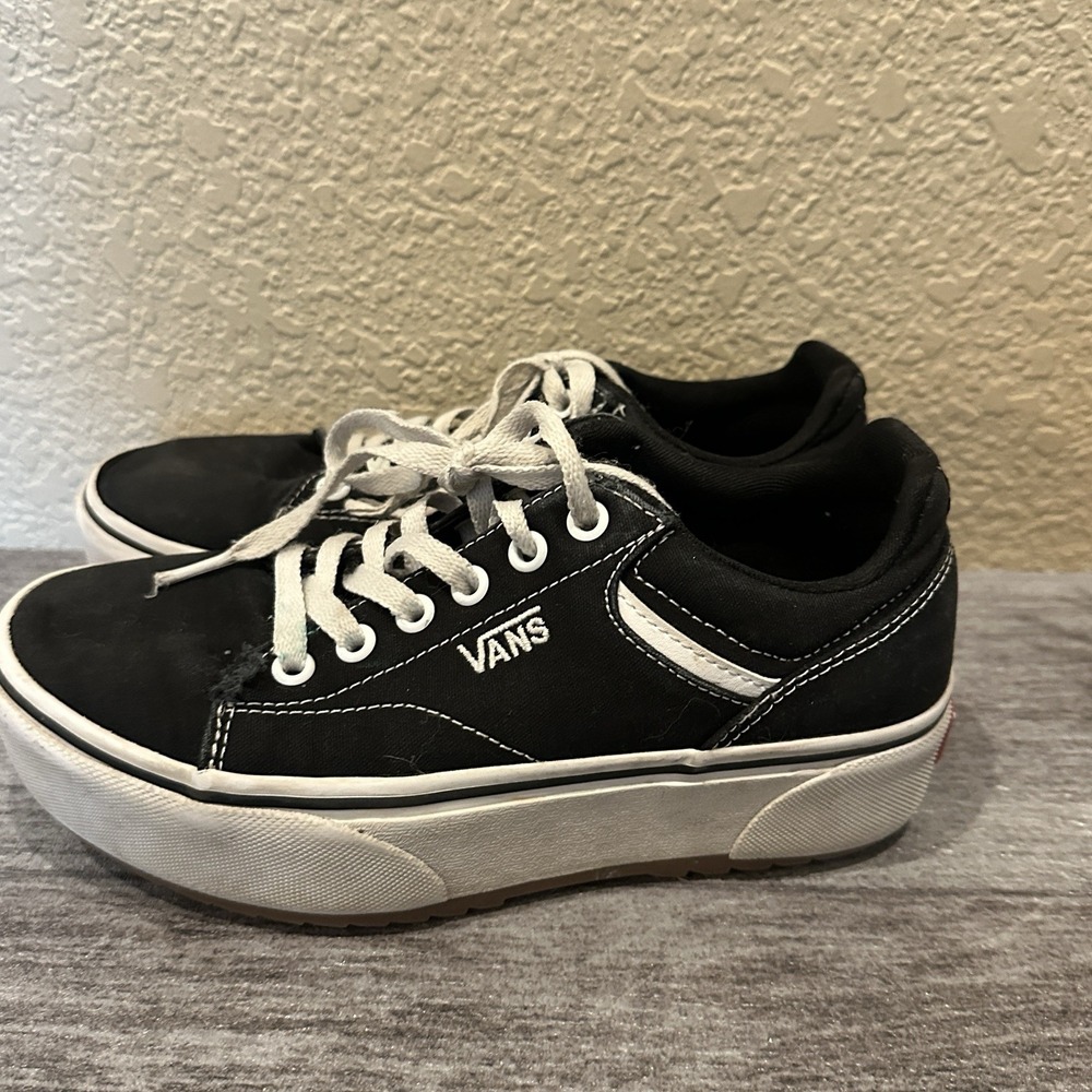 VANS 500714 Seldan Platform Black Canvas Sneakers Women's Sz 6.5M Retro Classic
